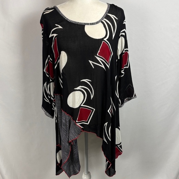 Iguana Tops - IGUANA Artsy Asymmetrical Tunic Top Black Red White Mixed Print